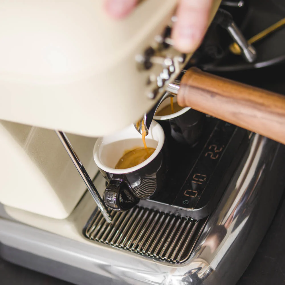 Dream PID, Programmable Home Espresso Machine w/ Volumetric Controls, 120V (Sweet Cream) - Image 4